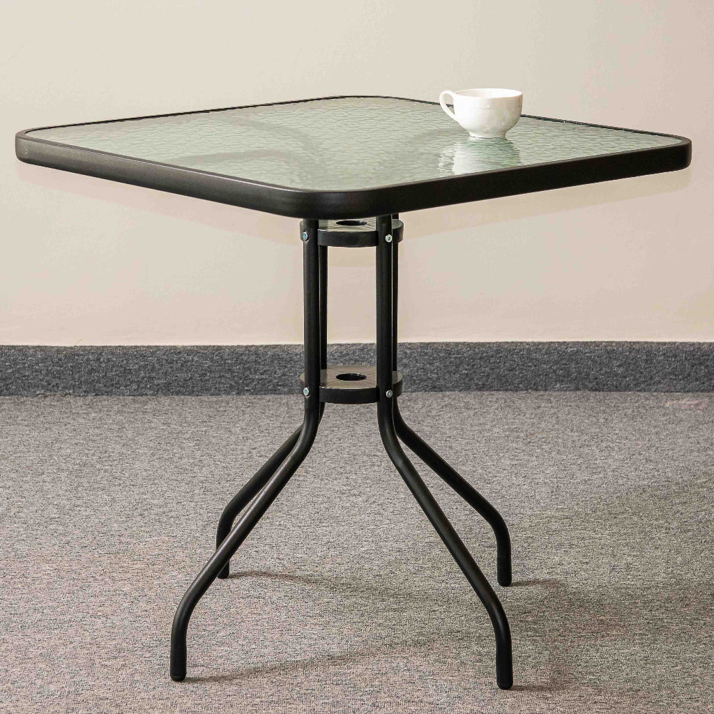 Mesa cuadrada - 70x70x71 cm